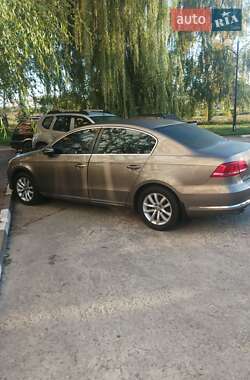 Седан Volkswagen Passat 2011 в 