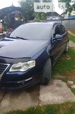 Седан Volkswagen Passat 2006 в Чернівцях