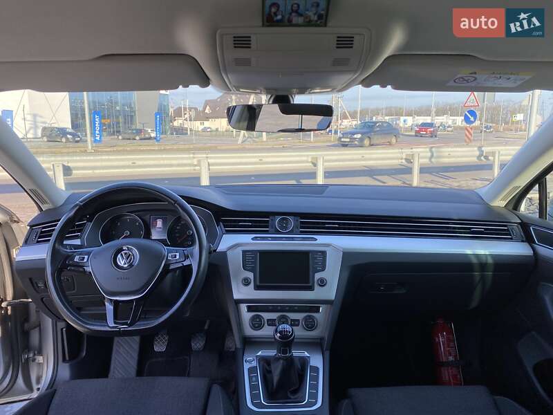 Универсал Volkswagen Passat 2016 в Луцке