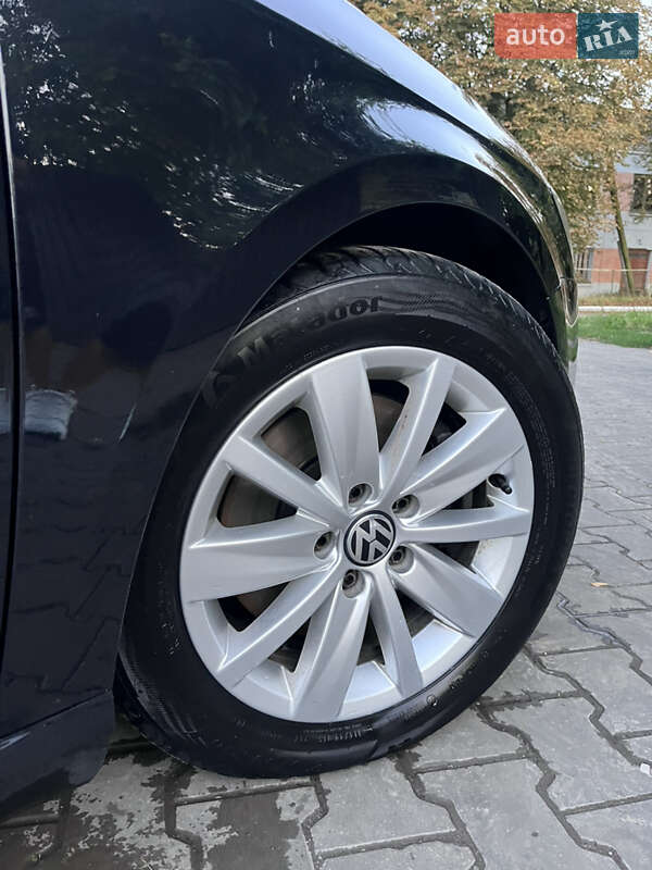 Універсал Volkswagen Passat 2014 в Горохові