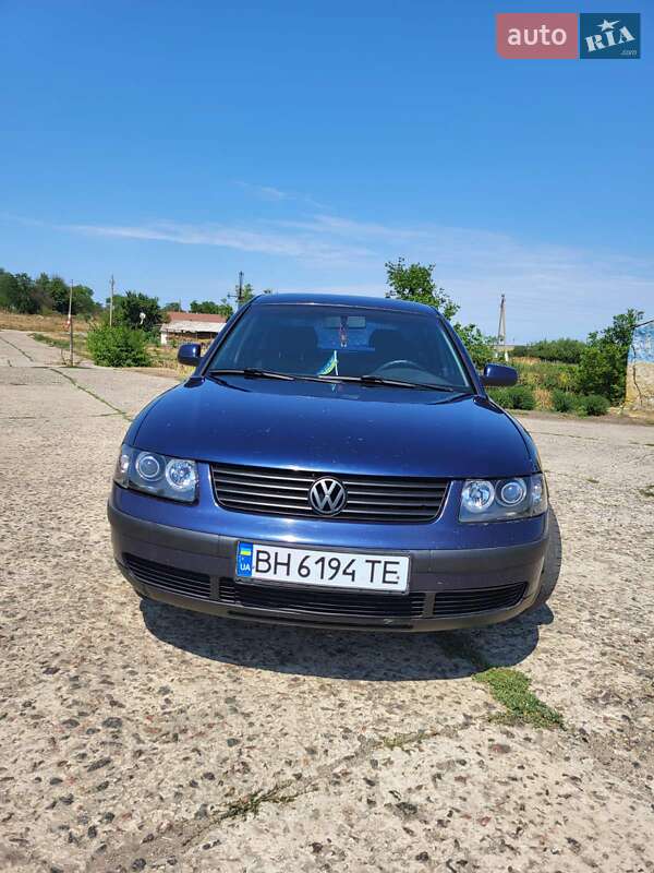 Седан Volkswagen Passat 1997 в Миколаївці