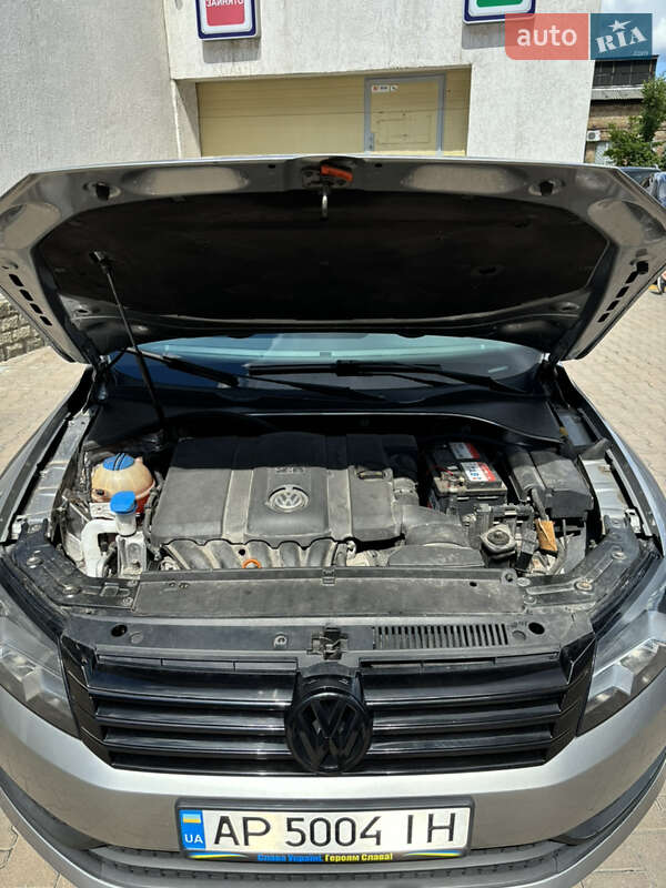 Седан Volkswagen Passat 2013 в Киеве