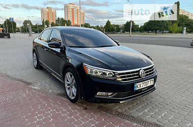 Седан Volkswagen Passat 2016 в Харкові