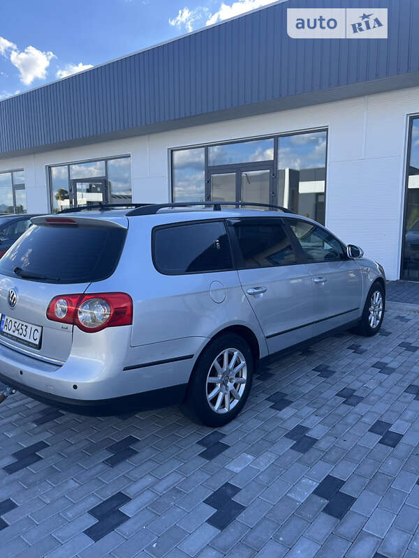 Универсал Volkswagen Passat 2005 в Хусте