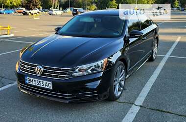 Седан Volkswagen Passat 2017 в Киеве