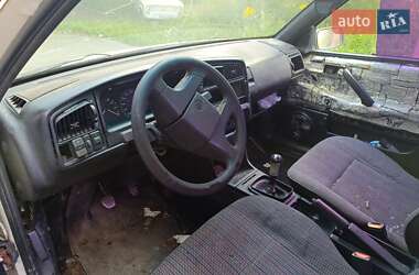 Седан Volkswagen Passat 1992 в Буске