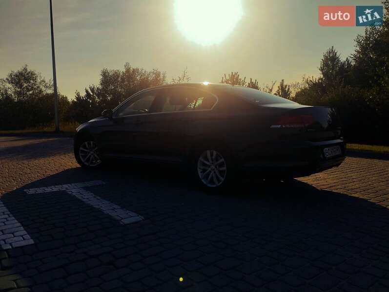 Седан Volkswagen Passat 2017 в Миколаєві