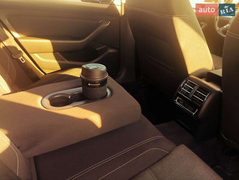 Седан Volkswagen Passat 2017 в Миколаєві