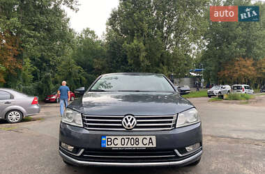 Седан Volkswagen Passat 2011 в 