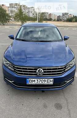 Седан Volkswagen Passat 2016 в Запоріжжі