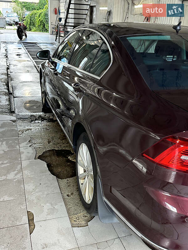 Седан Volkswagen Passat 2017 в Києві