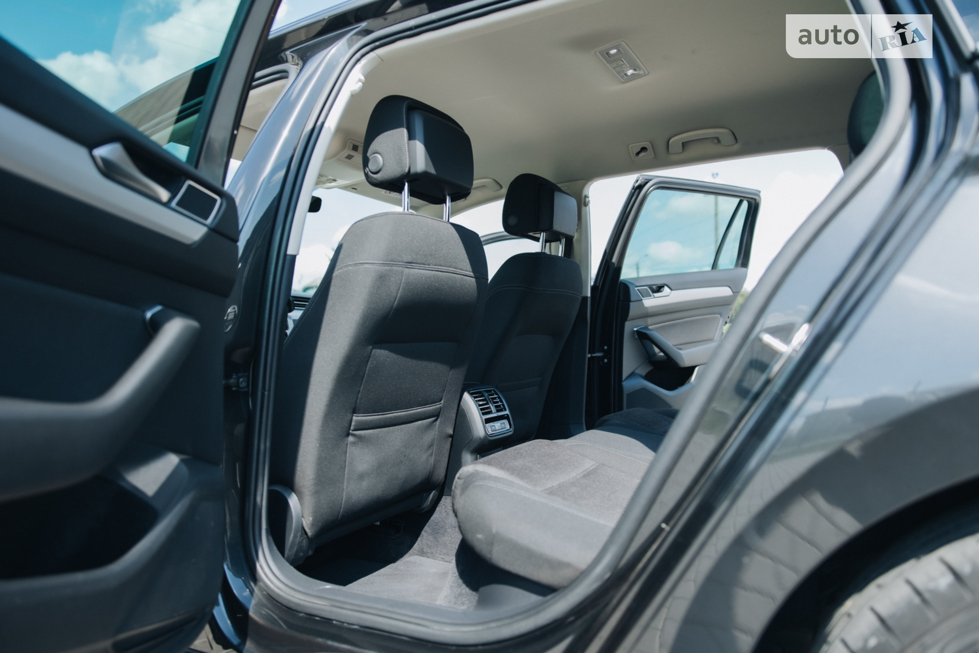 2017 Volkswagen Passat - мініатюра 44