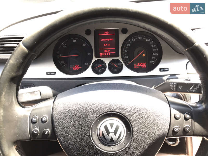 Универсал Volkswagen Passat 2007 в Ровно