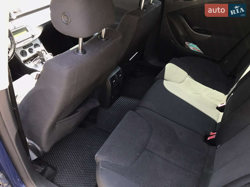 Универсал Volkswagen Passat 2007 в Ровно