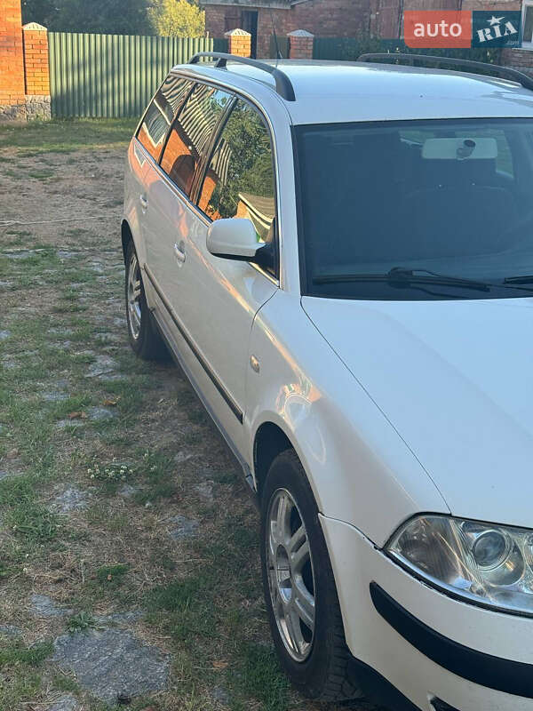 Універсал Volkswagen Passat 2001 в Тульчині