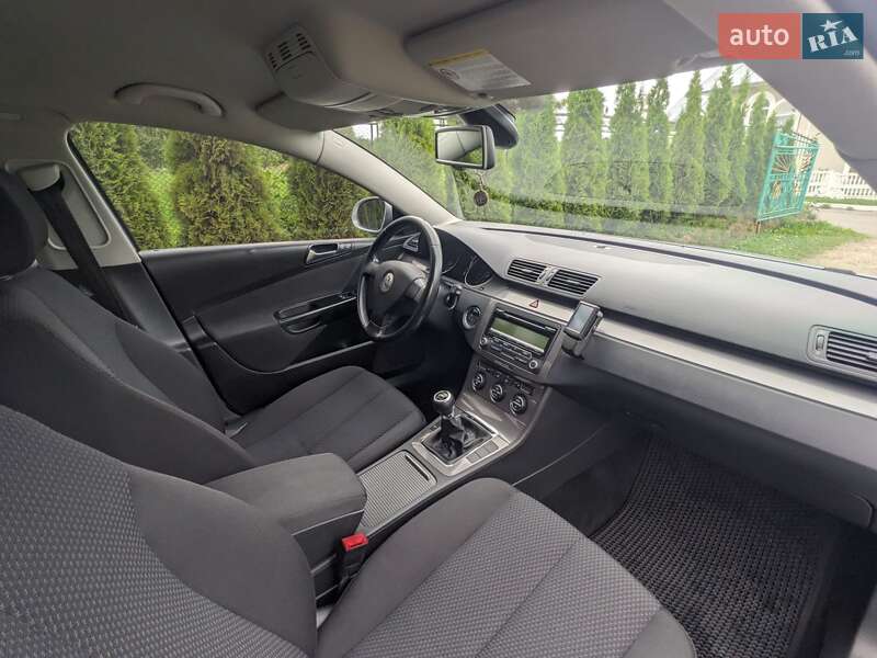 Универсал Volkswagen Passat 2009 в Калуше