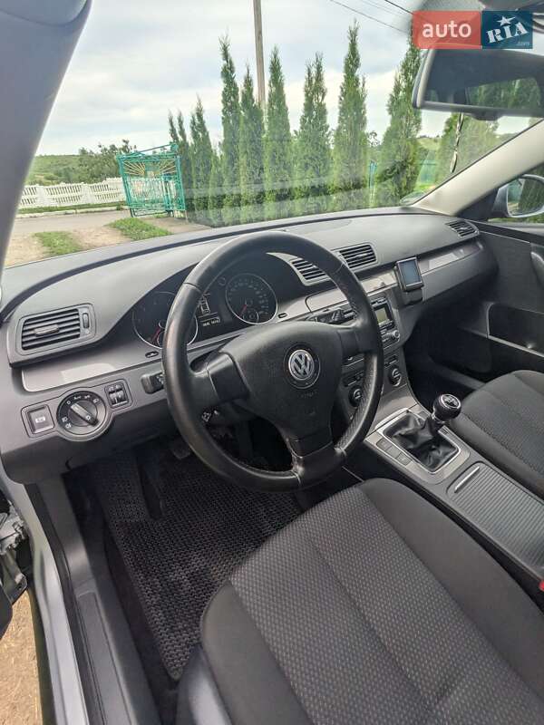Универсал Volkswagen Passat 2009 в Калуше