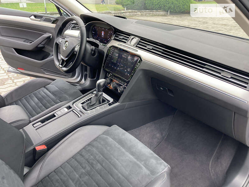 Универсал Volkswagen Passat 2017 в Львове