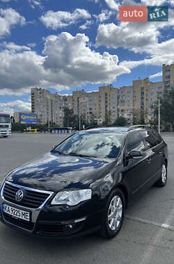 Универсал Volkswagen Passat 2009 в Киеве