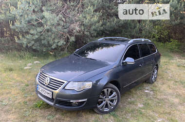 Универсал Volkswagen Passat 2009 в Яворове