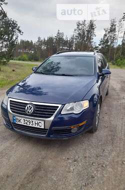 Универсал Volkswagen Passat 2006 в Костополе