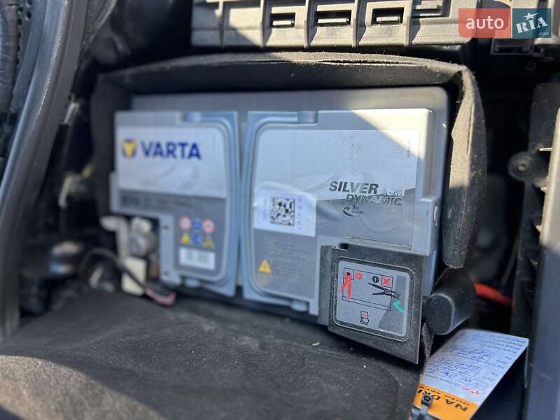 Універсал Volkswagen Passat 2016 в Житомирі