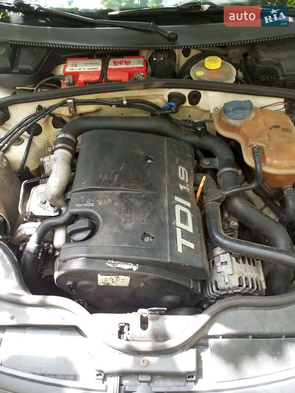 Универсал Volkswagen Passat 1999 в Сарате