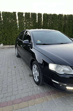 Седан Volkswagen Passat 2005 в 