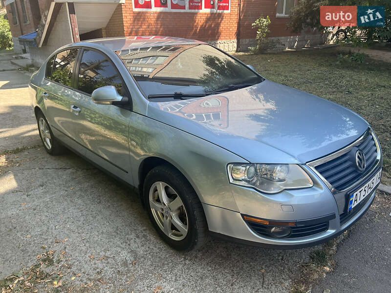 Седан Volkswagen Passat 2006 в Івано-Франківську