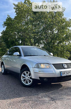 Седан Volkswagen Passat 2005 в Києві