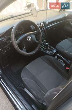 Универсал Volkswagen Passat 2001 в 