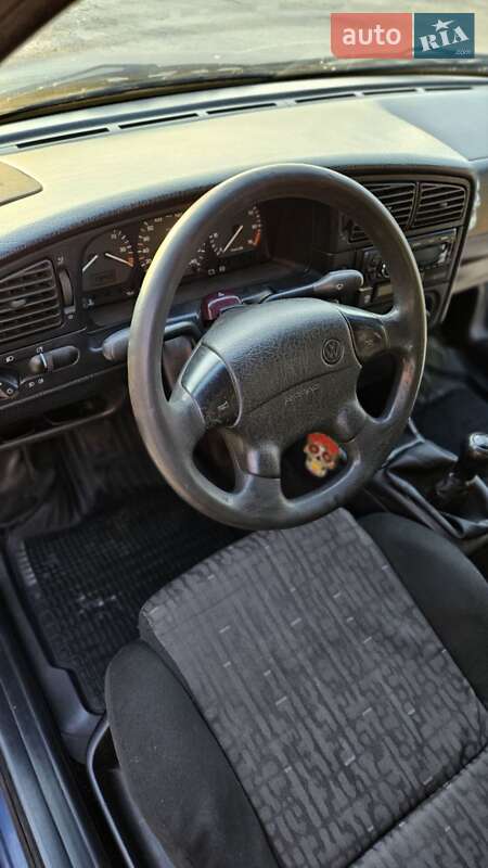 Универсал Volkswagen Passat 1996 в Ровно фото 15 Универсал Volkswagen Passat 1996 в Ровно