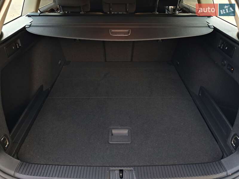 Универсал Volkswagen Passat 2018 в Запорожье