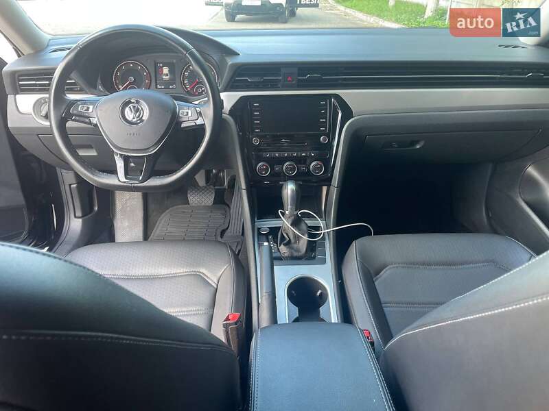 Седан Volkswagen Passat 2020 в Киеве