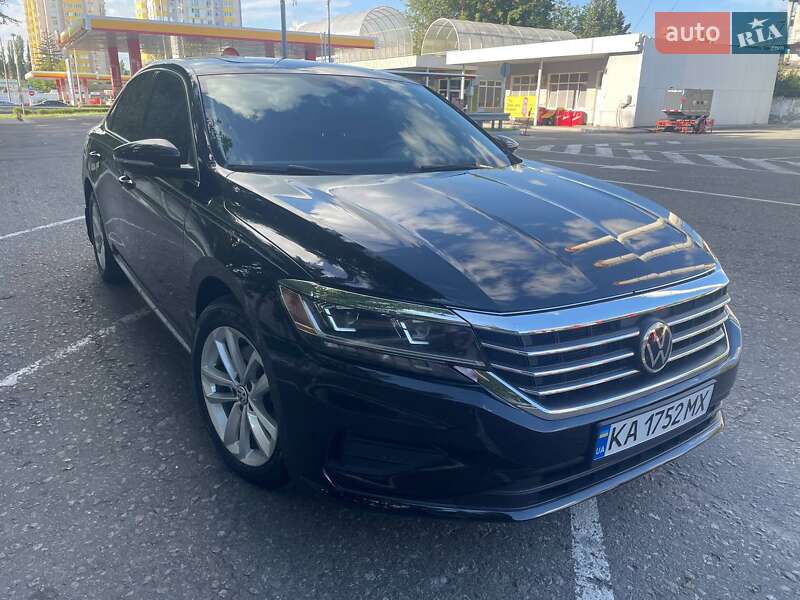 Седан Volkswagen Passat 2020 в Киеве