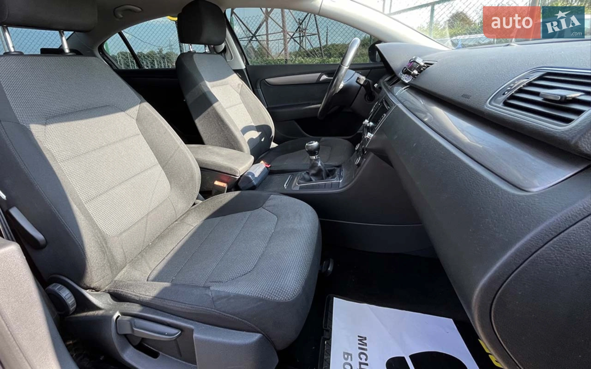 2011 Volkswagen Passat - мініатюра 27