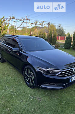 Універсал Volkswagen Passat 2015 в Стрию