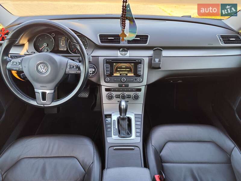 Универсал Volkswagen Passat 2014 в Гадяче