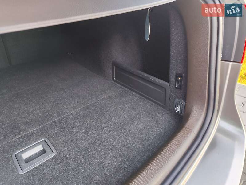 Универсал Volkswagen Passat 2014 в Гадяче