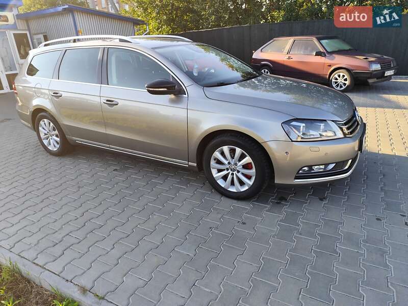 Универсал Volkswagen Passat 2014 в Гадяче