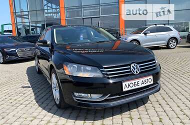 Седан Volkswagen Passat 2013 в Львове