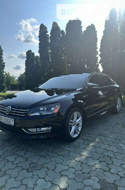 Седан Volkswagen Passat 2013 в Дубно