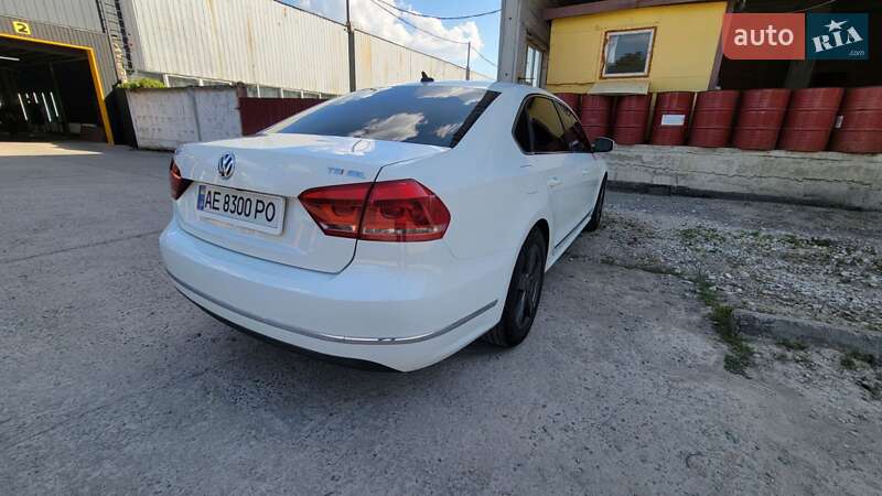 Седан Volkswagen Passat 2013 в Кривом Роге