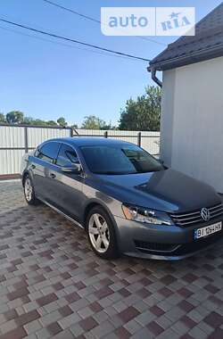 Седан Volkswagen Passat 2011 в Кременчуге