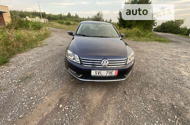 Седан Volkswagen Passat 2012 в Мукачево