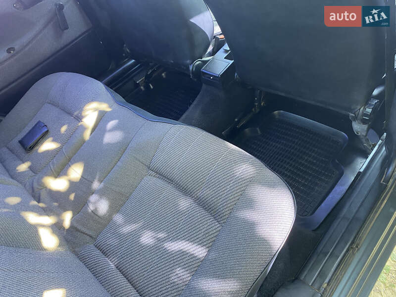 Седан Volkswagen Passat 1988 в Ужгороде фото 28 Седан Volkswagen Passat 1988 в Ужгороде