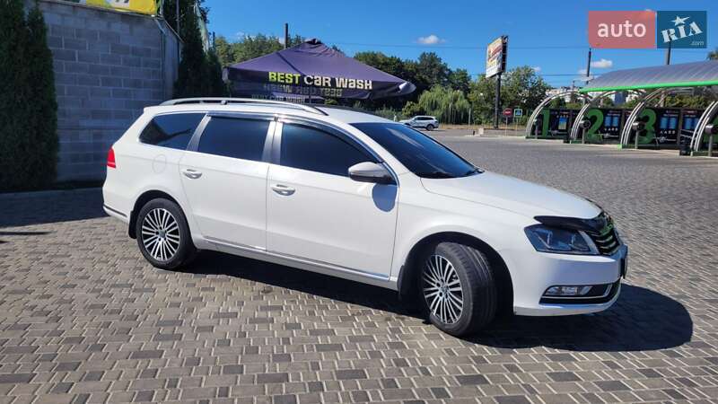 Універсал Volkswagen Passat 2012 в Кропивницькому
