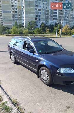 Універсал Volkswagen Passat 2001 в Києві