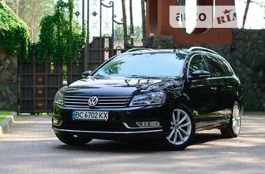 Універсал Volkswagen Passat 2012 в Львові