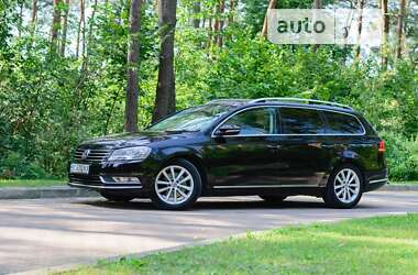 Універсал Volkswagen Passat 2012 в Львові